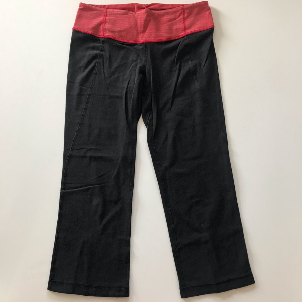 LULULEMON Gather and Crow capris